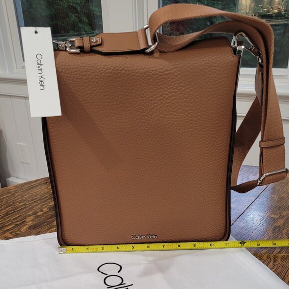 Calvin Klein Crossbody Bag. Large Caramel Silvertone Hardware Adjustable Strap. - Picture 10 of 15